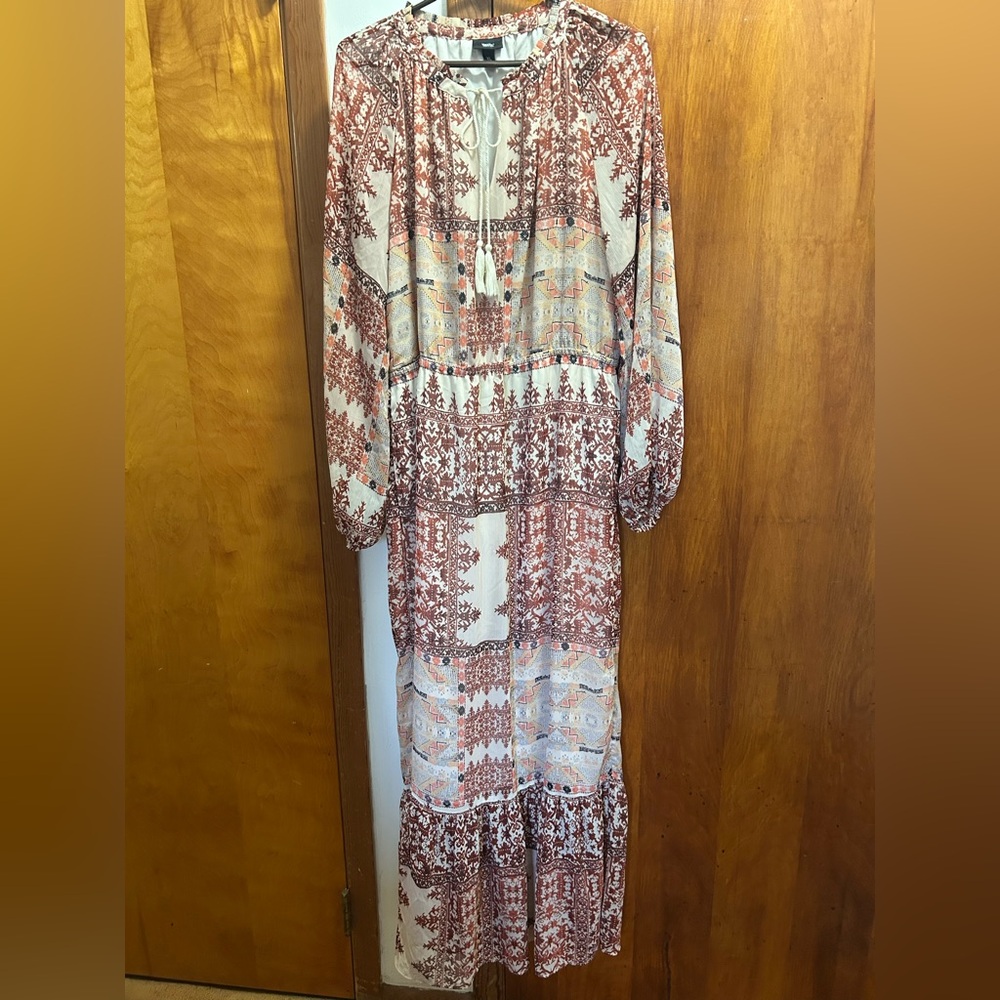 Elegant Long Sleeve Patterned Maxi Dress